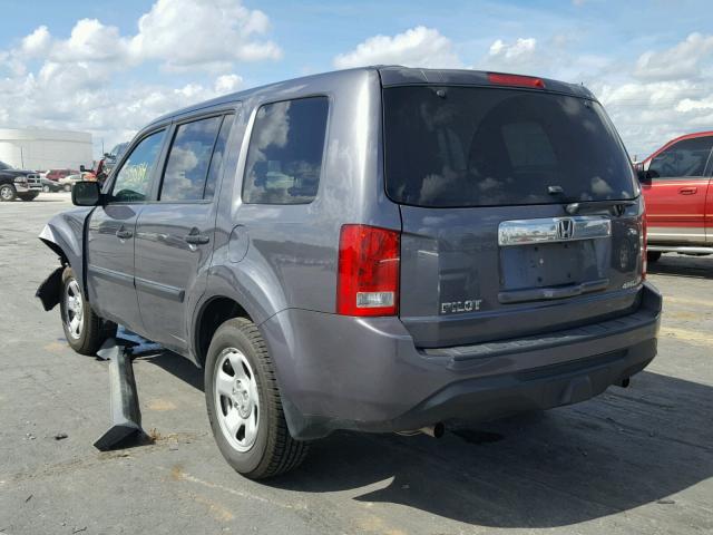 5FNYF4H29FB025648 - 2015 HONDA PILOT LX GRAY photo 3