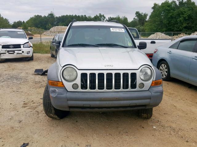 1J4GL48K65W701062 - 2005 JEEP LIBERTY SP SILVER photo 9