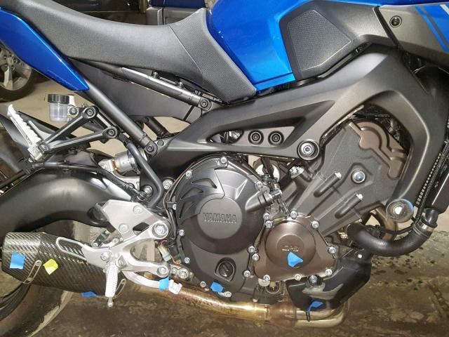 JYARN33E8GA009725 - 2016 YAMAHA FZ09 BLUE photo 7