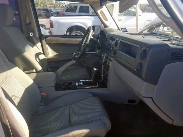 1J8HG48NX6C237701 - 2006 JEEP COMMANDER 银色 照片 5