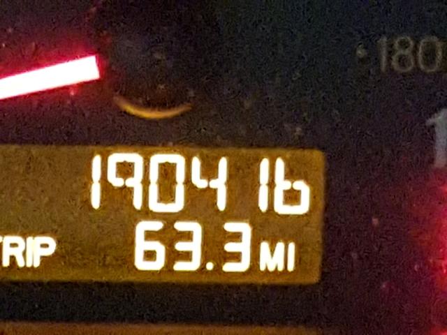 1G8AJ52F04Z196243 - 2004 SATURN ION LEVEL BLACK photo 8