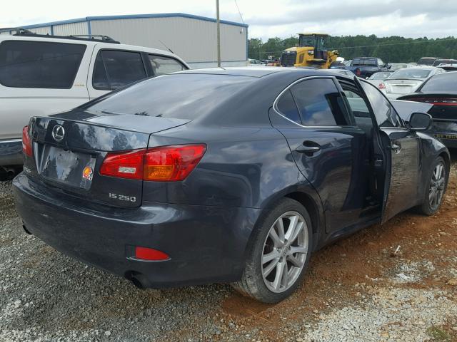 JTHBK262X62020906 - 2006 LEXUS IS 250 GRAY photo 4