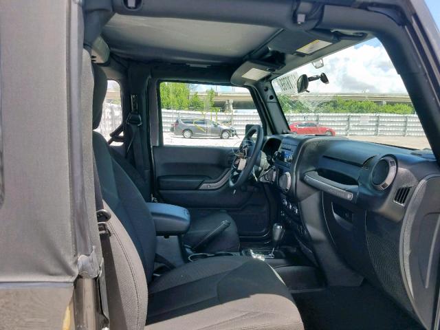 1C4AJWAG8JL894815 - 2018 JEEP WRANGLER S GRAY photo 5