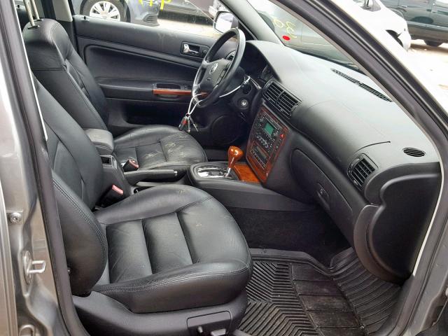 WVWRH63B52P223953 - 2002 VOLKSWAGEN PASSAT GLX Boz foto 5