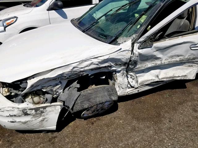 1G2NF52E24M687060 - 2004 PONTIAC GRAND AM S WHITE photo 10