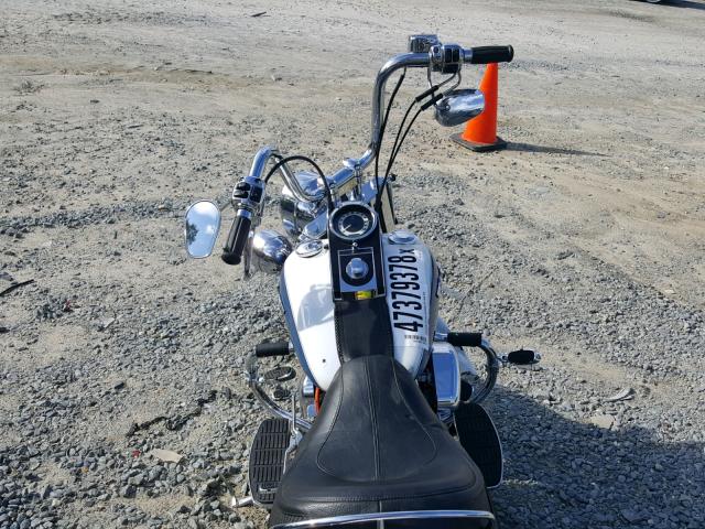 1HD1JDB145Y067707 - 2005 HARLEY-DAVIDSON FLSTNI WHITE photo 5