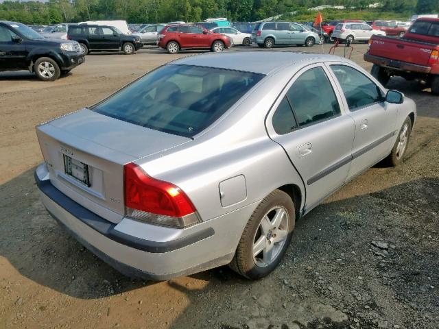 YV1RS53D542391373 - 2004 VOLVO S60 T5 SILVER photo 4
