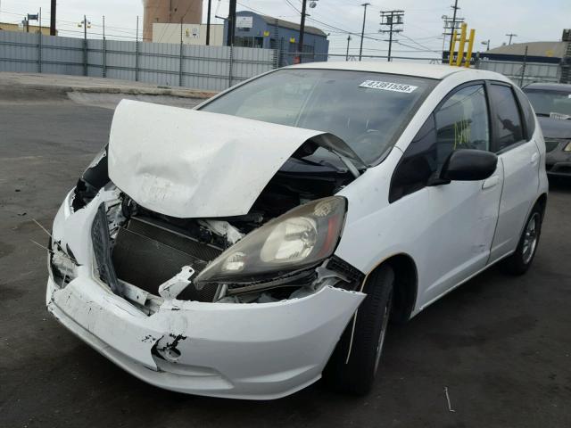 JHMGE88289S024440 - 2009 HONDA FIT WHITE photo 2