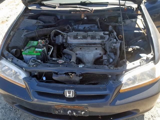 1HGCF8549WA021522 - 1998 HONDA ACCORD DX BLUE photo 7