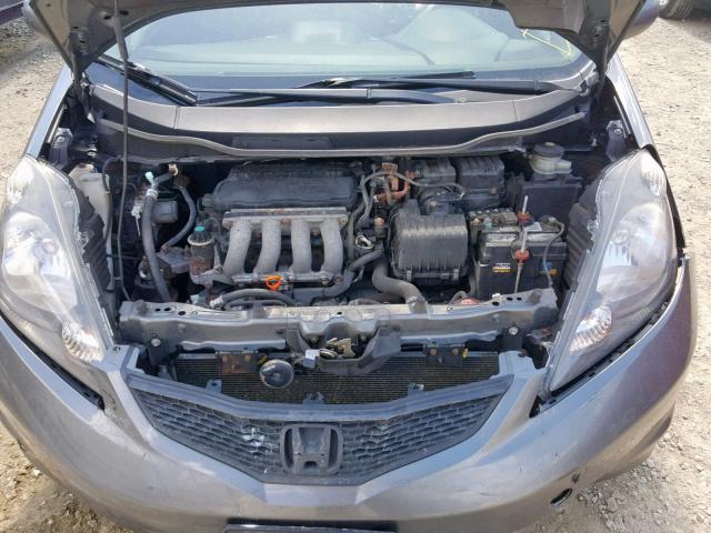 JHMGE8H39DC021042 - 2013 HONDA FIT GRAY photo 7