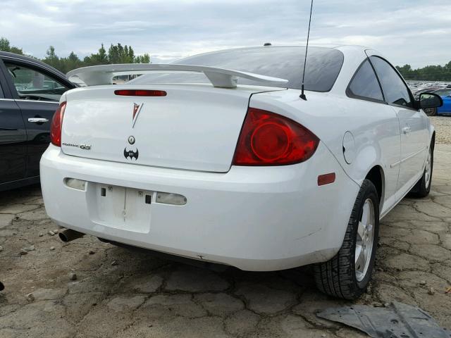 1G2AL15F877267598 - 2007 PONTIAC G5 WHITE photo 4