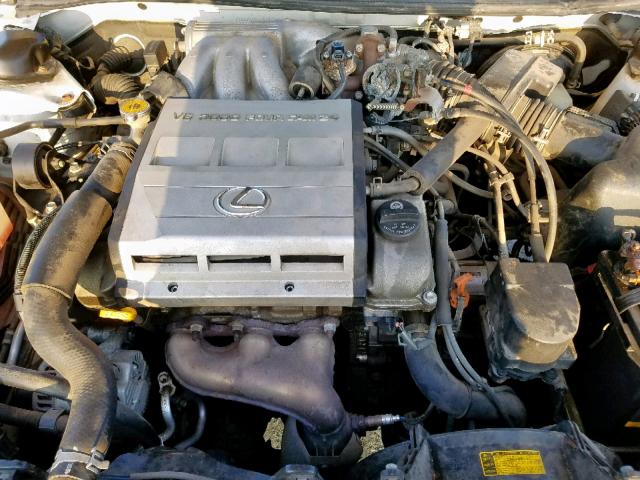 JT8BF28G6W5026102 - 1998 LEXUS ES 300 WHITE photo 7