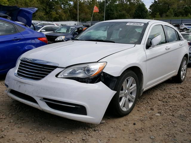 1C3CCBAB7CN295268 - 2012 CHRYSLER 200 LX WHITE photo 2