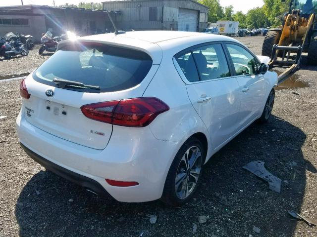 KNAFX5A83G5528455 - 2016 KIA FORTE EX WHITE photo 4