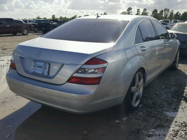 WDDNG71X17A062975 - 2007 MERCEDES-BENZ S 550 SILVER photo 4