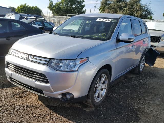 JA4AD3A3XEZ007408 - 2014 MITSUBISHI OUTLANDER SILVER photo 2