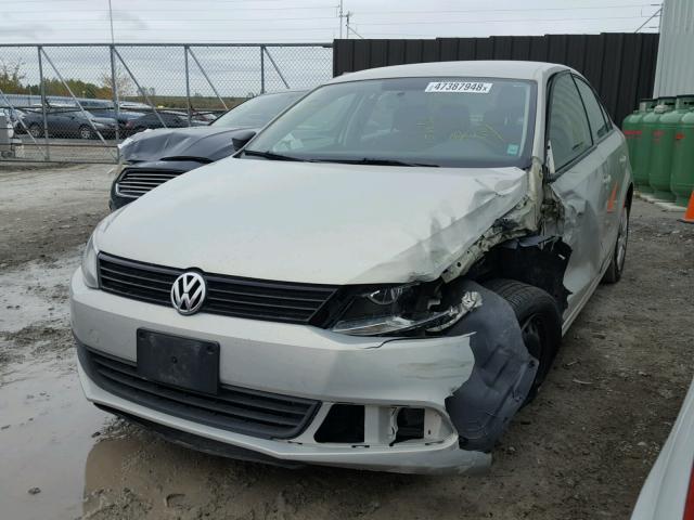 3VW2K7AJ7CM317985 - 2012 VOLKSWAGEN JETTA BASE SILVER photo 2