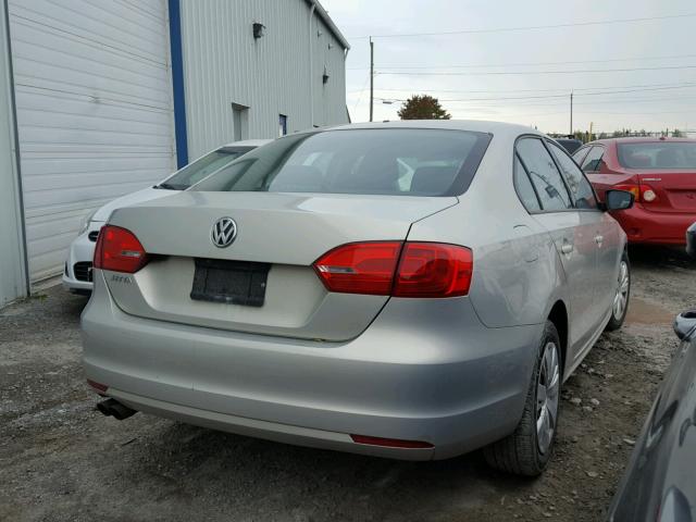 3VW2K7AJ7CM317985 - 2012 VOLKSWAGEN JETTA BASE SILVER photo 4