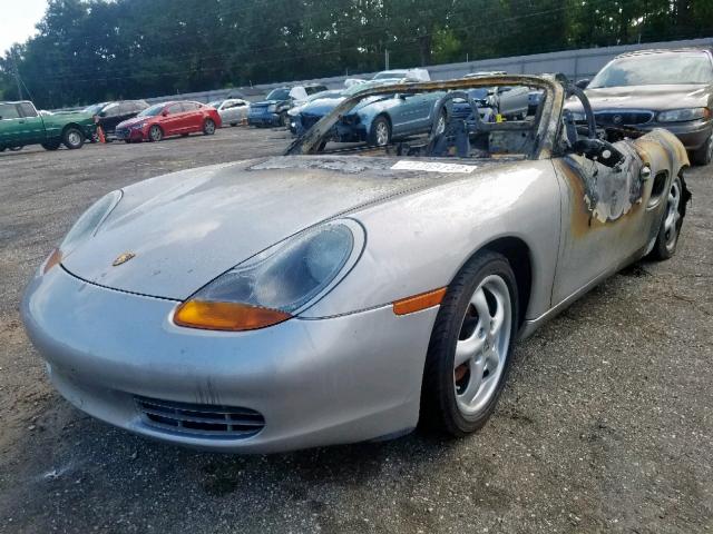 WP0CA2986XU625925 - 1999 PORSCHE BOXSTER SILVER photo 2