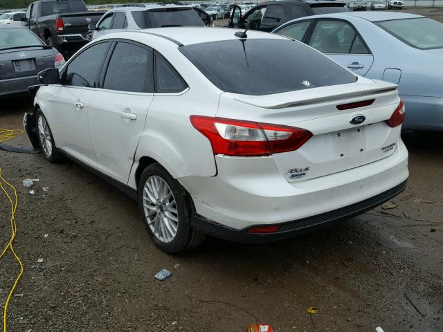 1FADP3J21EL450055 - 2014 FORD FOCUS TITA WHITE photo 3