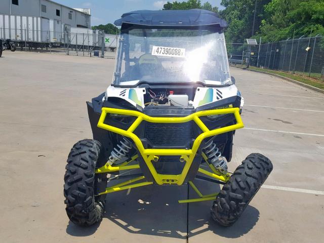 3NSVDE991HF786976 - 2017 POLARIS RZR XP 100 WHITE photo 2