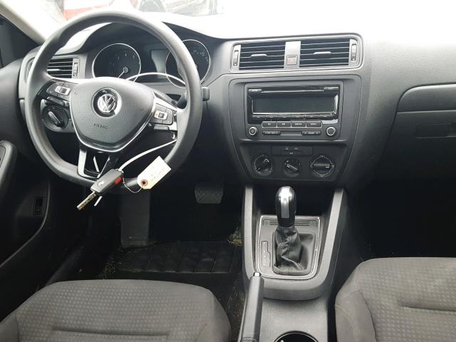 3VW2K7AJ5FM272257 - 2015 VOLKSWAGEN JETTA BASE Արծաթագույն լուսանկար 9