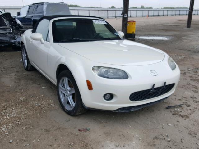 JM1NC25F060112649 - 2006 MAZDA MX-5 MIATA WHITE photo 1