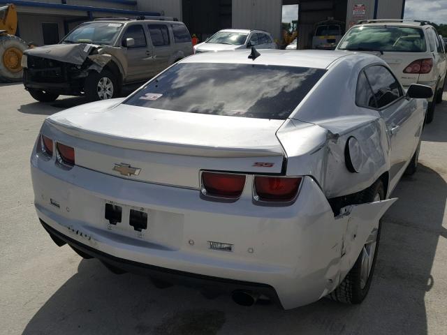 2G1FT1EW1A9209445 - 2010 CHEVROLET CAMARO SS SILVER photo 4