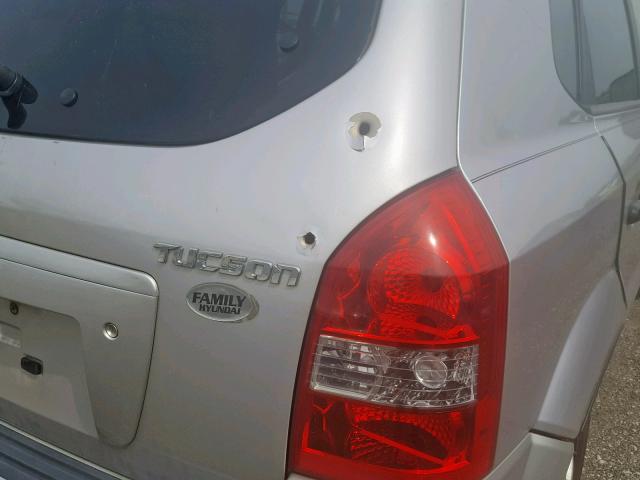 KM8JM12B46U250884 - 2006 HYUNDAI TUCSON GL SILVER photo 9