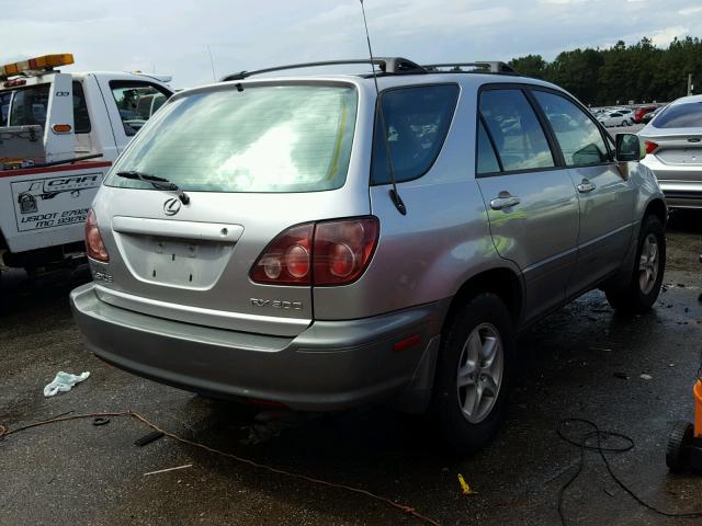 JT6HF10U6Y0160185 - 2000 LEXUS RX 300 SILVER photo 4