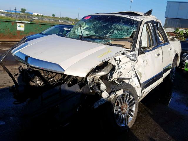 5LMFL27527LJ22942 - 2007 LINCOLN NAVIGATOR WHITE photo 2