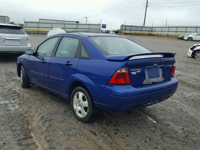 1FAFP34N85W311361 - 2005 FORD FOCUS ZX4 BLUE photo 3