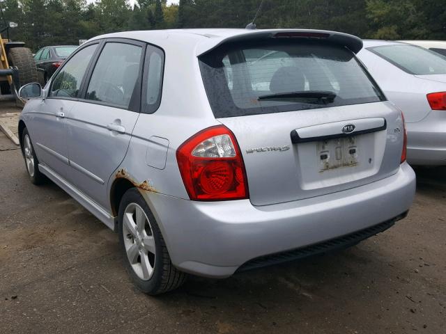 KNAFE161475006881 - 2007 KIA SPECTRA5 S SILVER photo 3