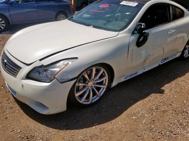 JNKCV64E38M110051 - 2008 INFINITI G37 BASE WHITE photo 9