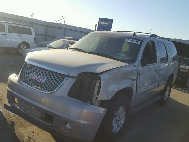 1GKFK13007J326086 - 2007 GMC YUKON SILVER photo 2