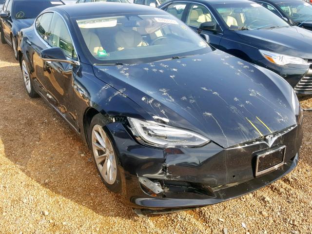 5YJSA1E16HF202867 - 2017 TESLA MODEL S შავი ფოტო 1