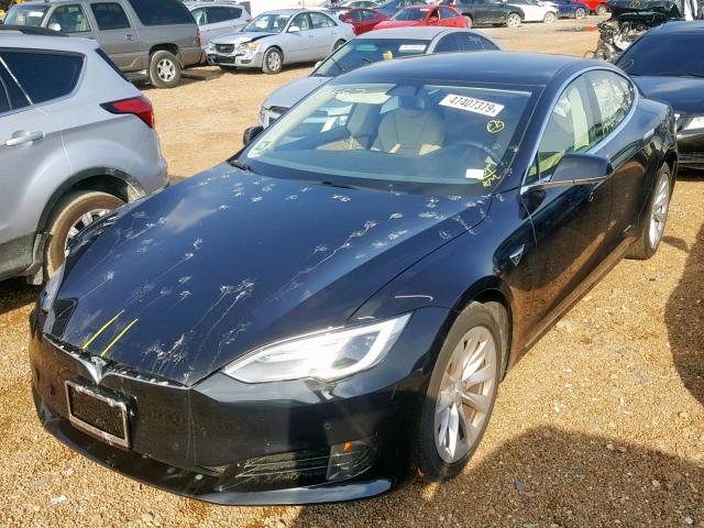 5YJSA1E16HF202867 - 2017 TESLA MODEL S შავი ფოტო 2