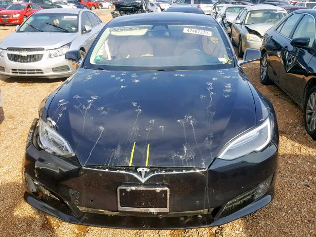 5YJSA1E16HF202867 - 2017 TESLA MODEL S შავი ფოტო 7