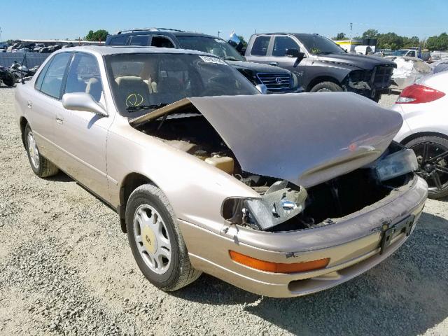JT2GK12EXR0032564 - 1994 TOYOTA CAMRY LE GOLD photo 1