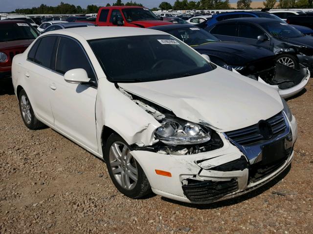 3VWRF71K57M170048 - 2007 VOLKSWAGEN JETTA 2.5 WHITE photo 1