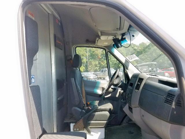 WD3PE8CB2C5611418 - 2012 MERCEDES-BENZ SPRINTER 2 WHITE photo 5