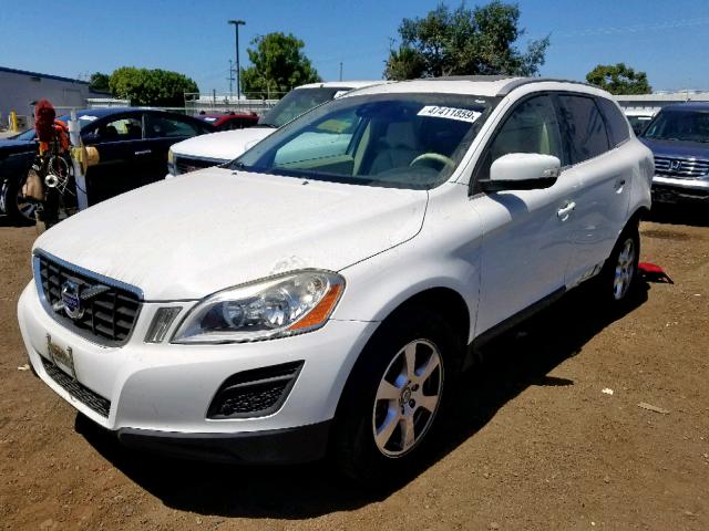 YV4940DL0C2298538 - 2012 VOLVO XC60 3.2 WHITE photo 2