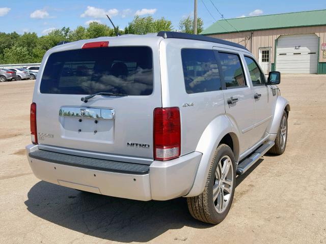 1D4PU7GX0BW586913 - 2011 DODGE NITRO SHOC SILVER photo 4