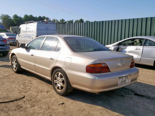 19UUA5670YA022099 - 2000 ACURA 3.2TL GOLD photo 3