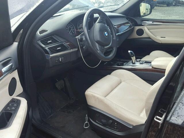 5UXZW0C5XCL666183 - 2012 BMW X5 XDRIVE3 BLACK photo 9