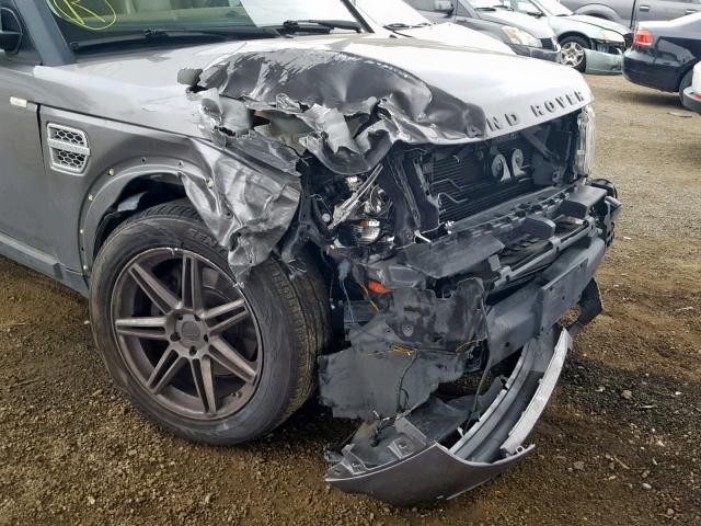 SALAK2D49BA552335 - 2011 LAND ROVER LR4 HSE LU GRAY photo 9