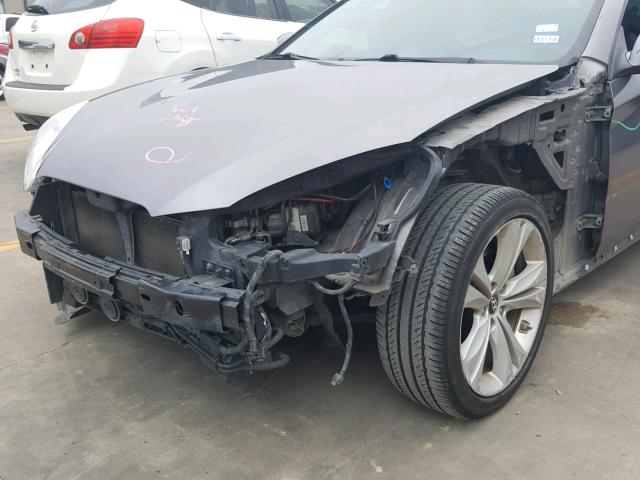 KMHHU6KH5CU068381 - 2012 HYUNDAI GENESIS CO GRAY photo 9