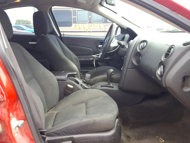 2G2WP552981149850 - 2008 PONTIAC GRAND PRIX RED photo 5