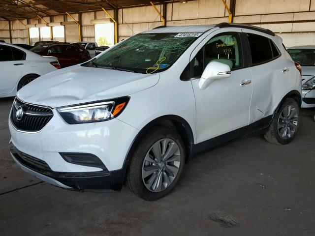 KL4CJASB3JB589706 - 2018 BUICK ENCORE PRE WHITE photo 2