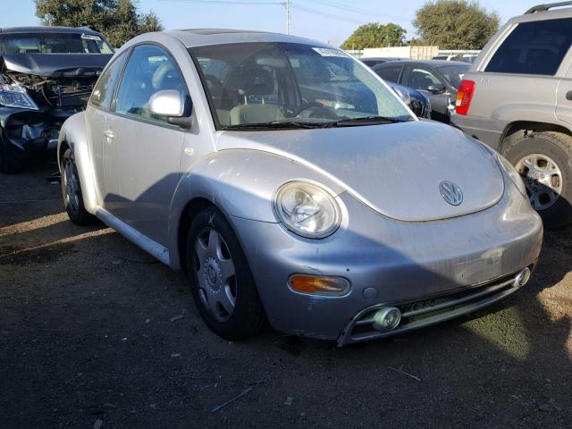 3VWDD21C1XM448391 - 1999 VOLKSWAGEN NEW BEETLE 银色 照片 1